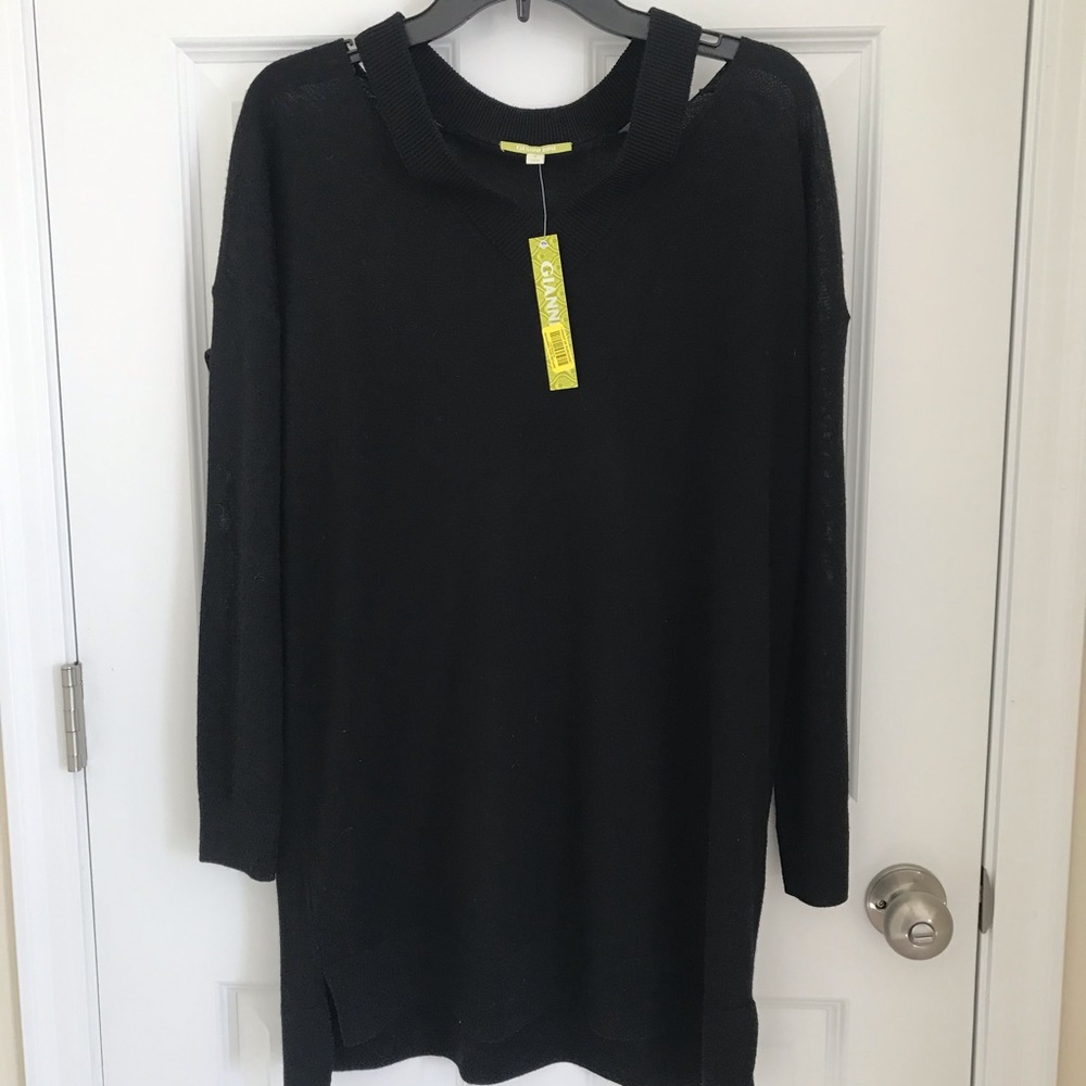 Black Gianna Bini sweater